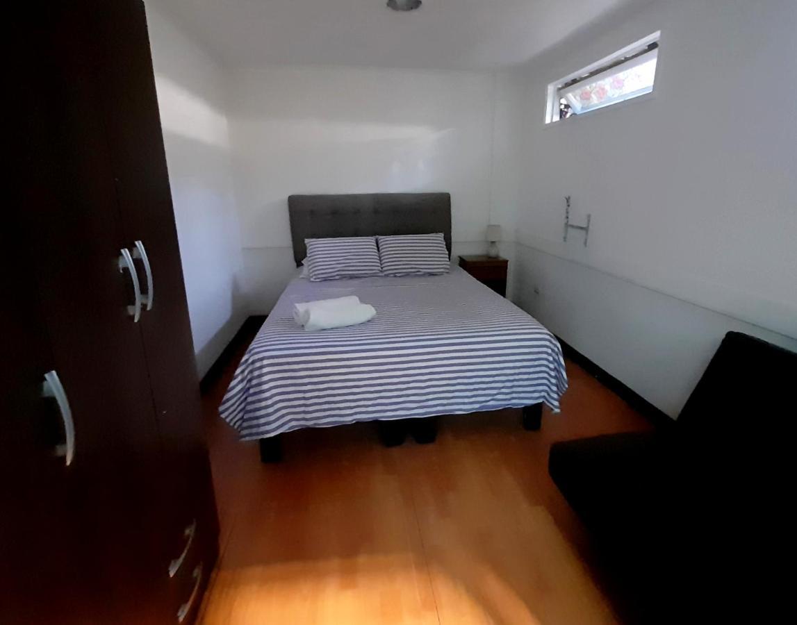 Atacama Hostel Backpackers ซานติอาโก ภายนอก รูปภาพ